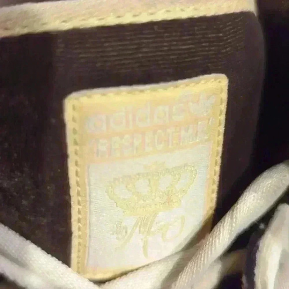 Adidas "Respect Me" shoes, white, brown and yellow, size 7 - Picture 5 of 9